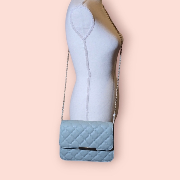 Powder Blue Quilted Women's Bag Set Includes 2 Bags - Picture 3 of 12